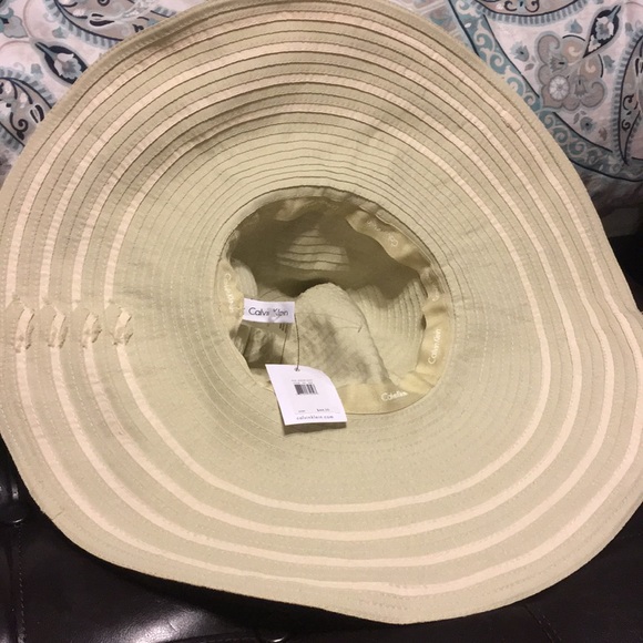Floppy Hat NWT - Calvin Klein ☀️ - Picture 4 of 8